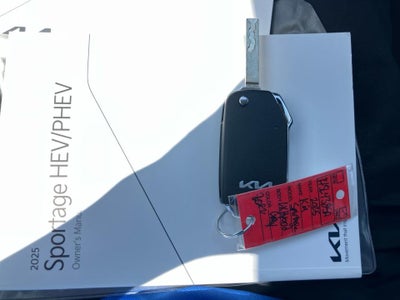 2025 Kia Sportage Hybrid LX