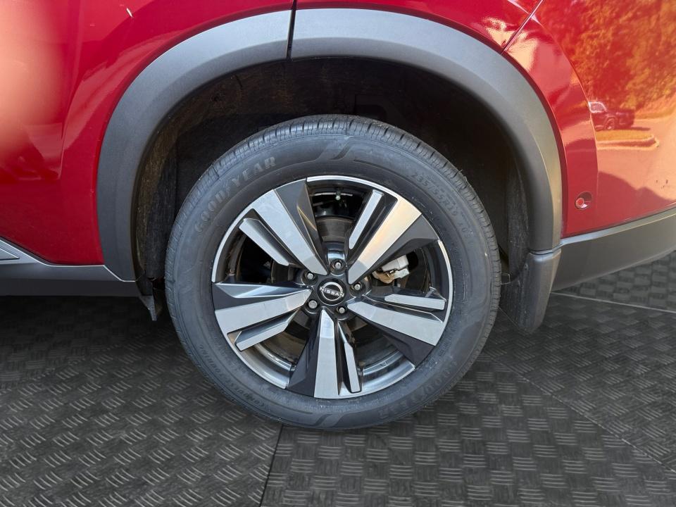2024 Nissan Rogue SL