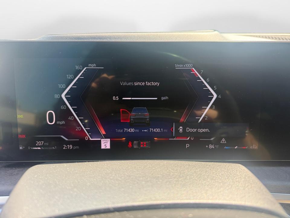 2023 BMW X7 xDrive40i