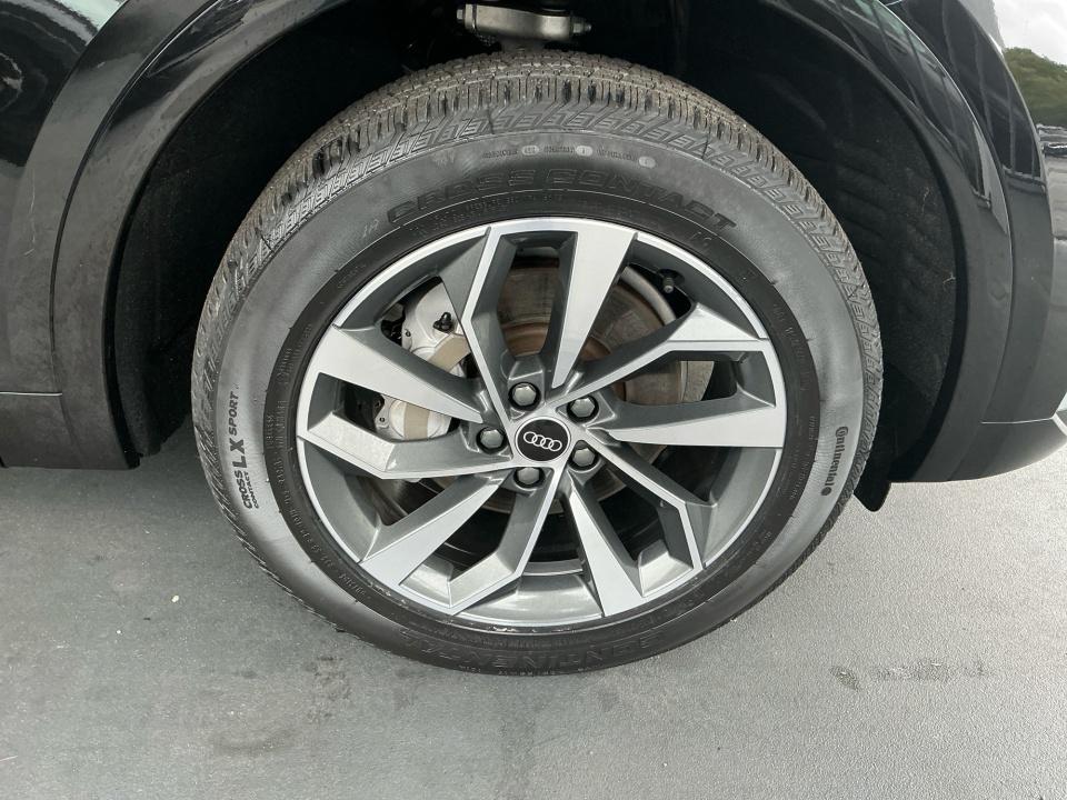 2022 Audi Q5 S line Premium