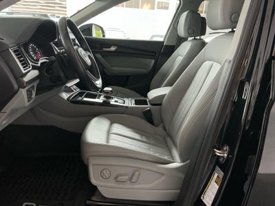 2022 Audi Q5 S line Premium