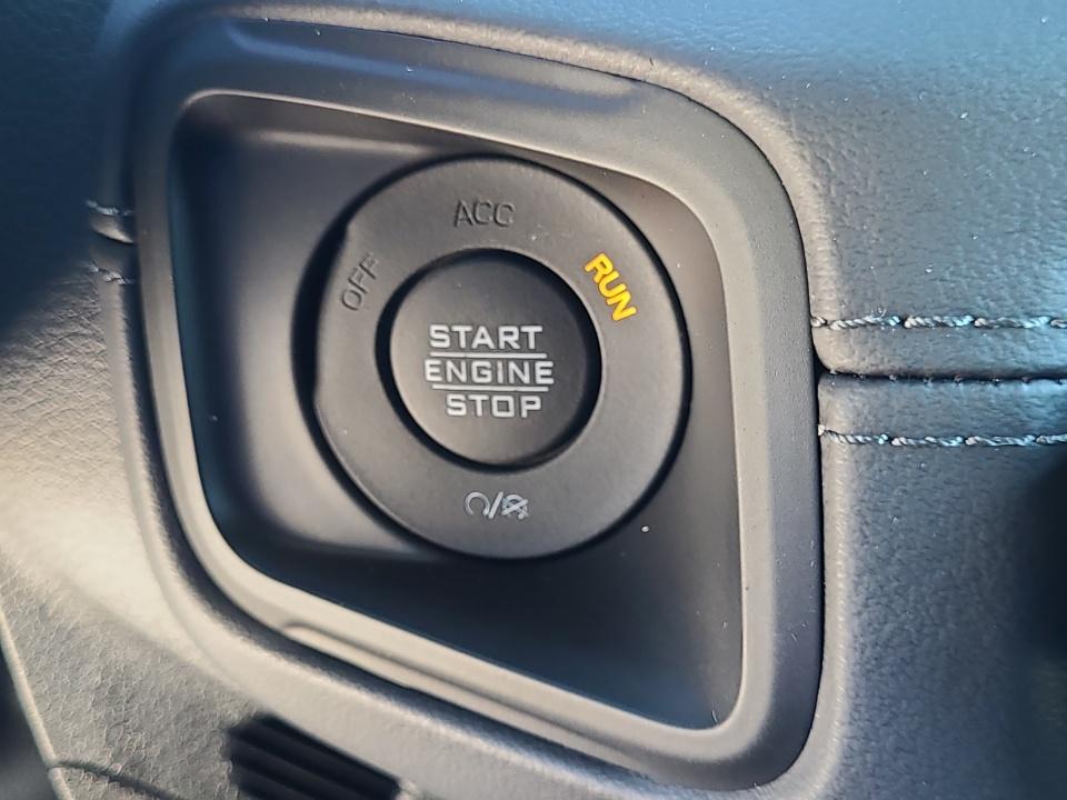 2027 Jeep Wrangler WRANGLER 4-DOOR SAHARA