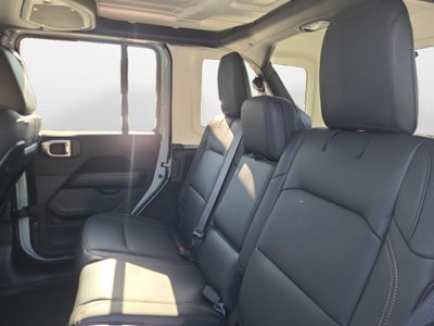 2027 Jeep Wrangler WRANGLER 4-DOOR SAHARA