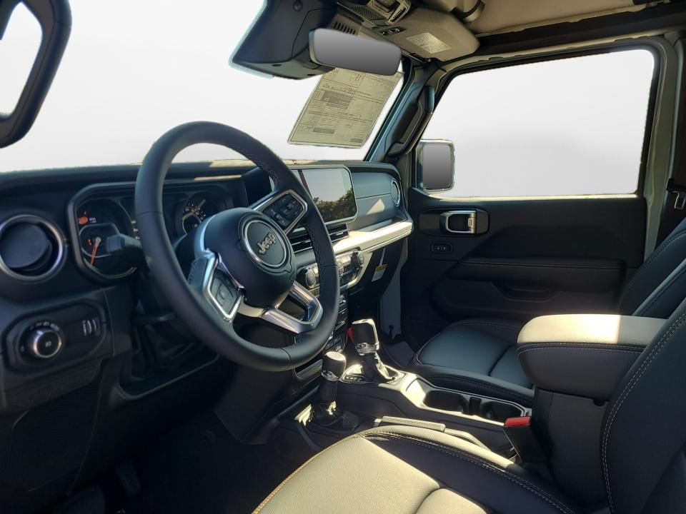 2027 Jeep Wrangler WRANGLER 4-DOOR SAHARA