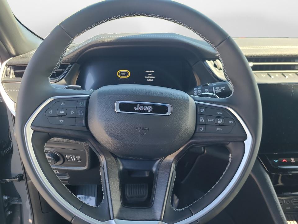2027 Jeep Grand Cherokee GRAND CHEROKEE LIMITED 4X4