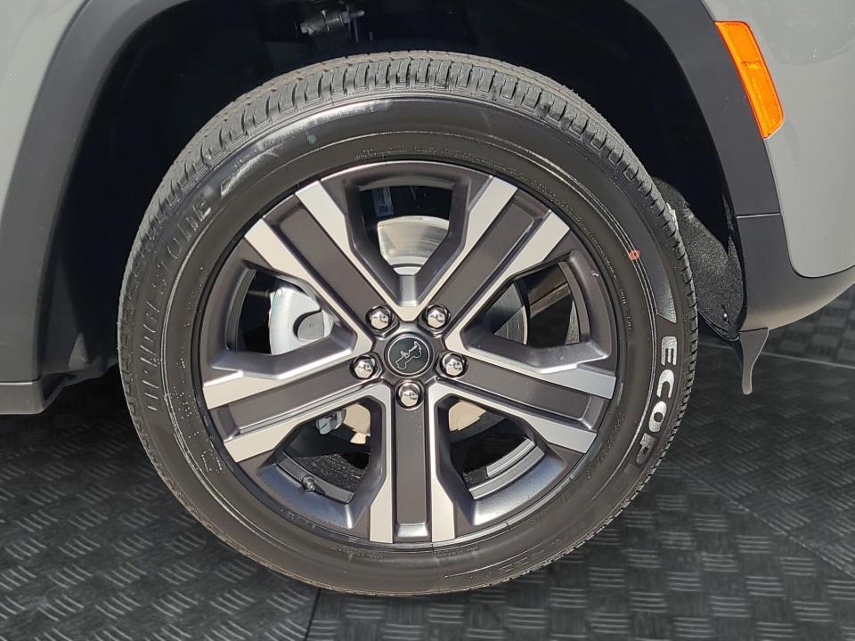 2027 Jeep Grand Cherokee GRAND CHEROKEE LIMITED 4X4