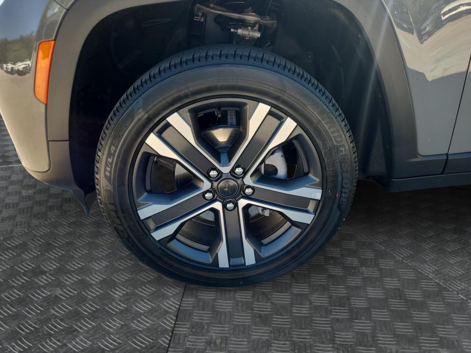 2027 Jeep Grand Cherokee GRAND CHEROKEE LIMITED 4X4