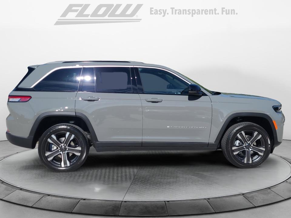 2027 Jeep Grand Cherokee GRAND CHEROKEE LIMITED 4X4