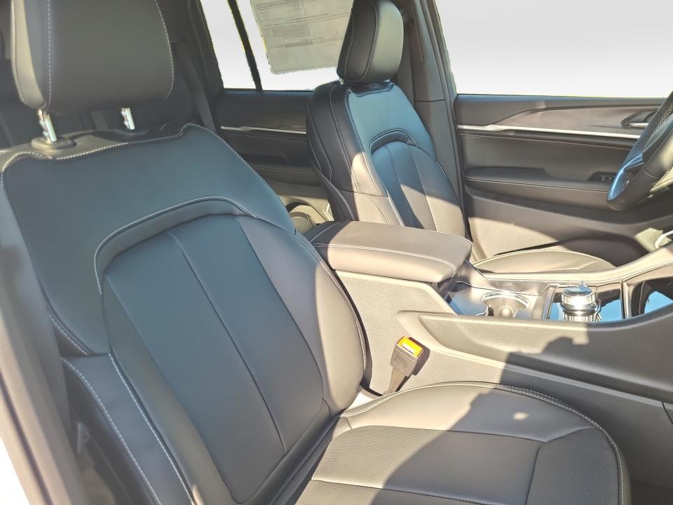 2027 Jeep Grand Cherokee GRAND CHEROKEE LIMITED RESERVE 4X4