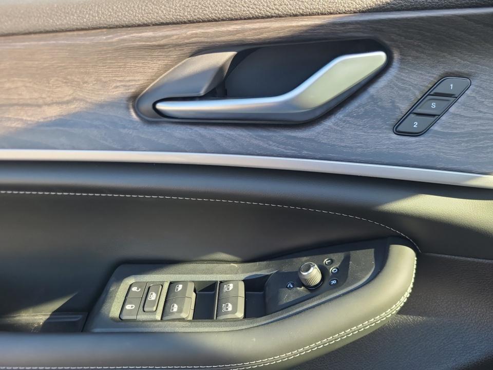 2027 Jeep Grand Cherokee GRAND CHEROKEE LIMITED RESERVE 4X4