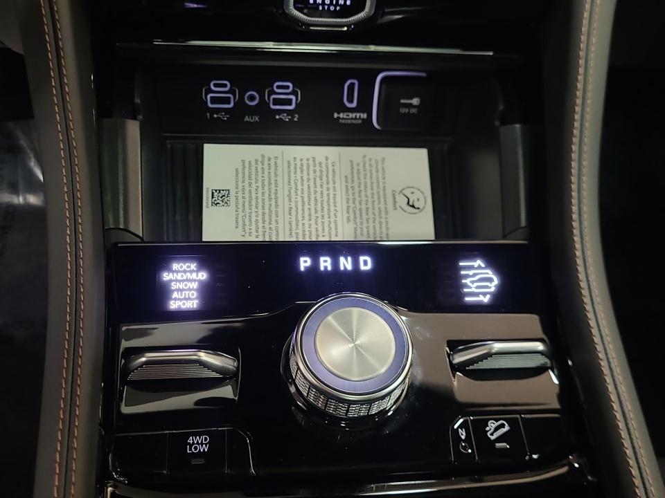 2027 Jeep Grand Cherokee GRAND CHEROKEE SUMMIT 4X4