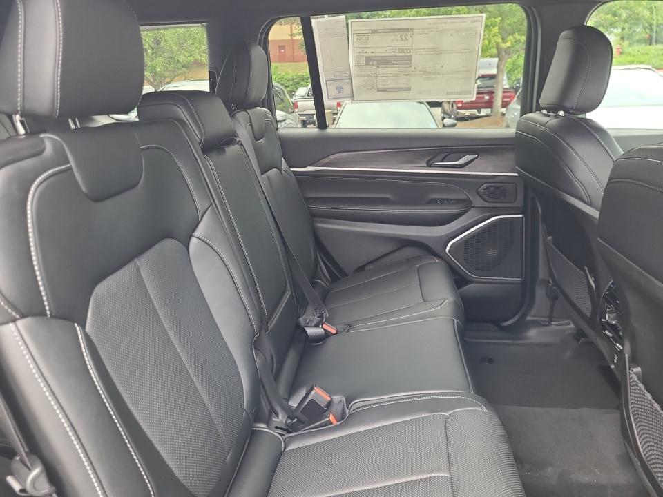 2026 Jeep Grand Cherokee GRAND CHEROKEE L LIMITED RESERVE 4X4
