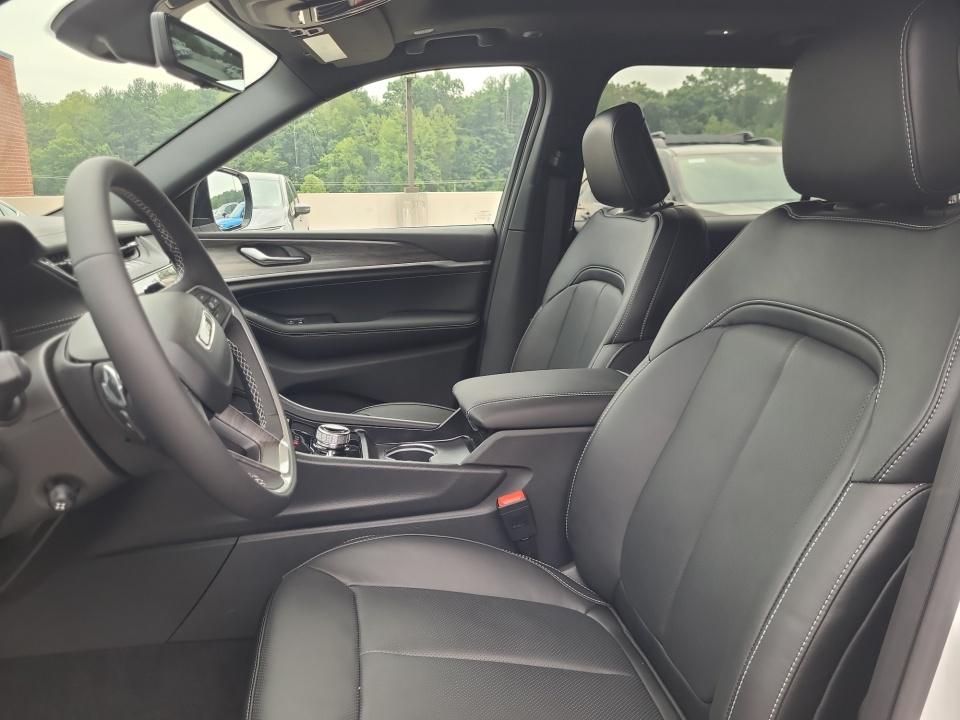 2026 Jeep Grand Cherokee GRAND CHEROKEE L LIMITED RESERVE 4X4