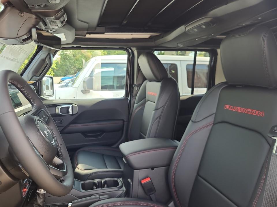 2027 Jeep Wrangler WRANGLER 4-DOOR RUBICON X
