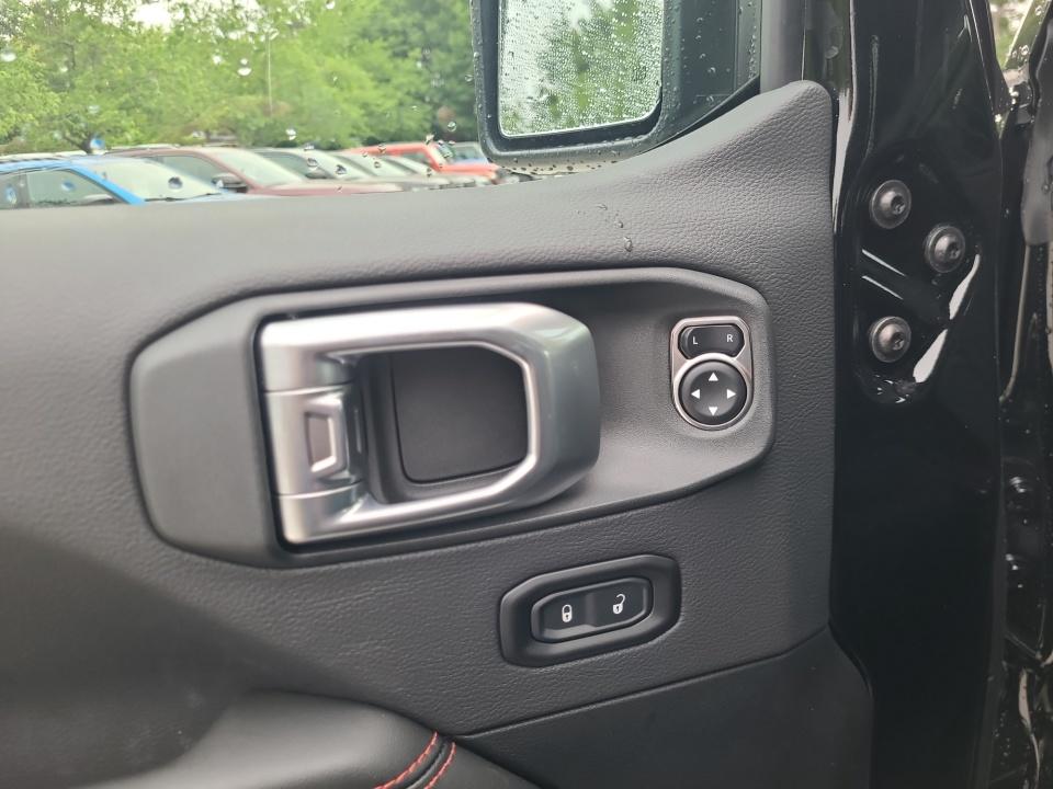2027 Jeep Wrangler WRANGLER 4-DOOR RUBICON X