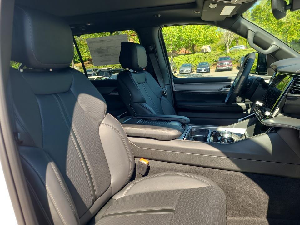2026 Jeep Grand Wagoneer GRAND WAGONEER L LIMITED RESERVE 4X4