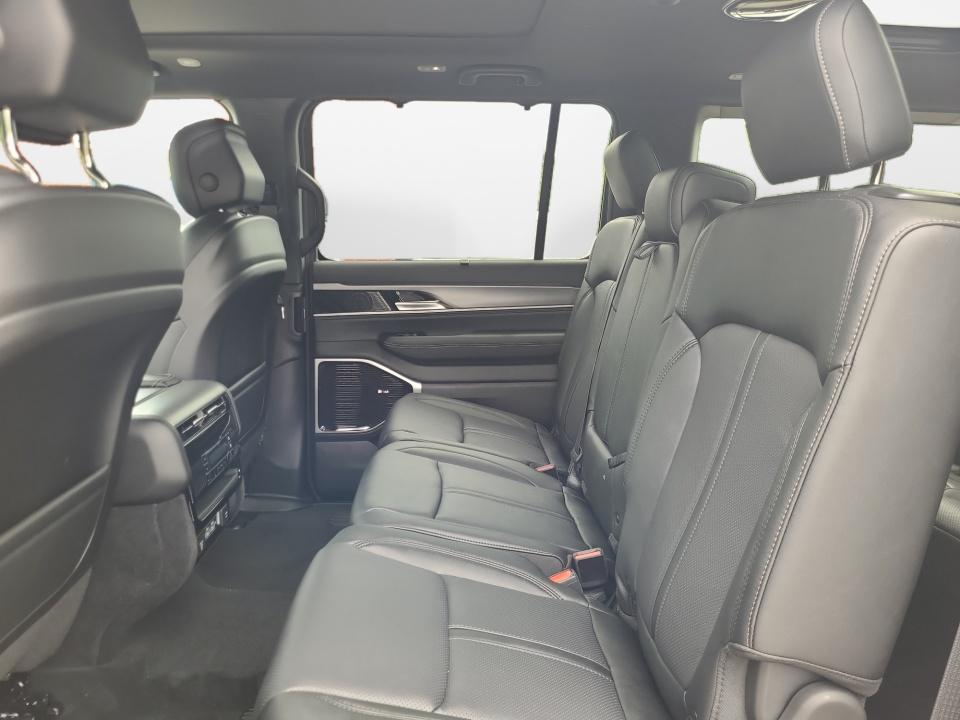 2026 Jeep Grand Wagoneer GRAND WAGONEER LIMITED RESERVE 4X4
