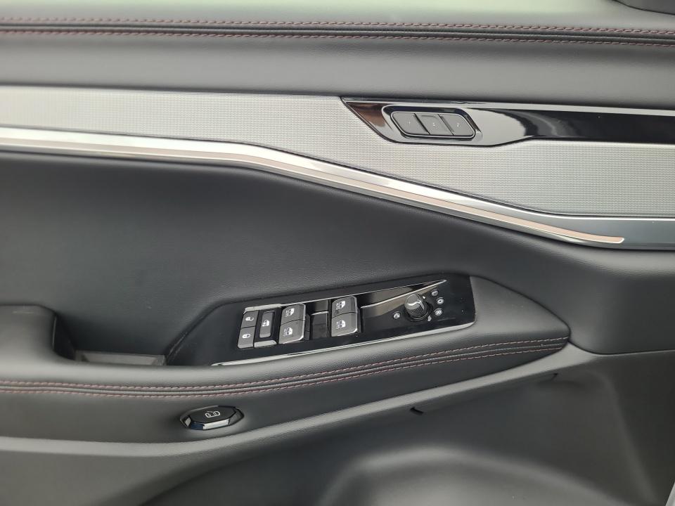 2025 Jeep Wagoneer S WAGONEER S LAUNCH EDITION