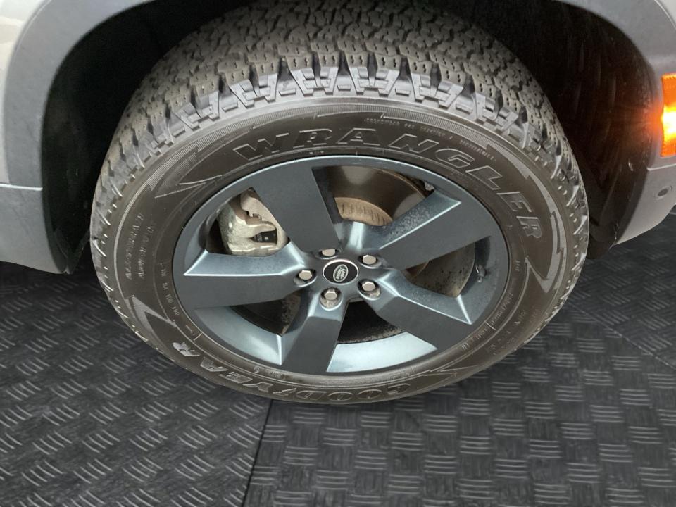 2023 Land Rover Defender S