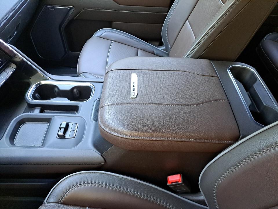 2024 GMC Sierra 2500HD Denali