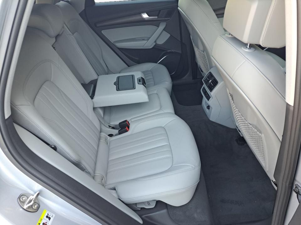 2022 Audi Q5 S line Premium