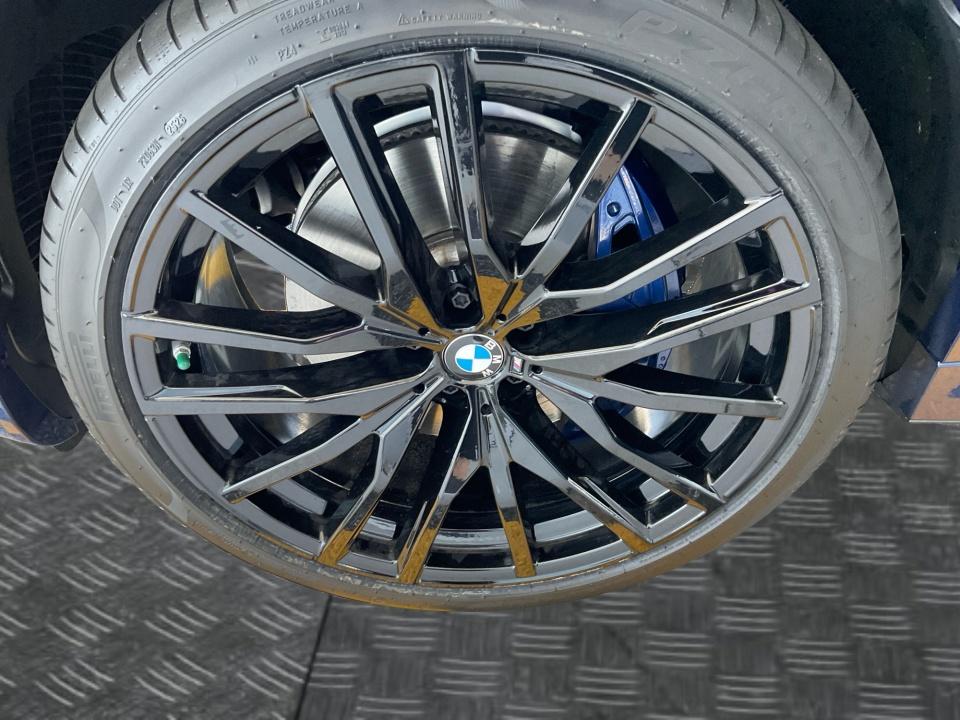 2023 BMW X6 xDrive40i