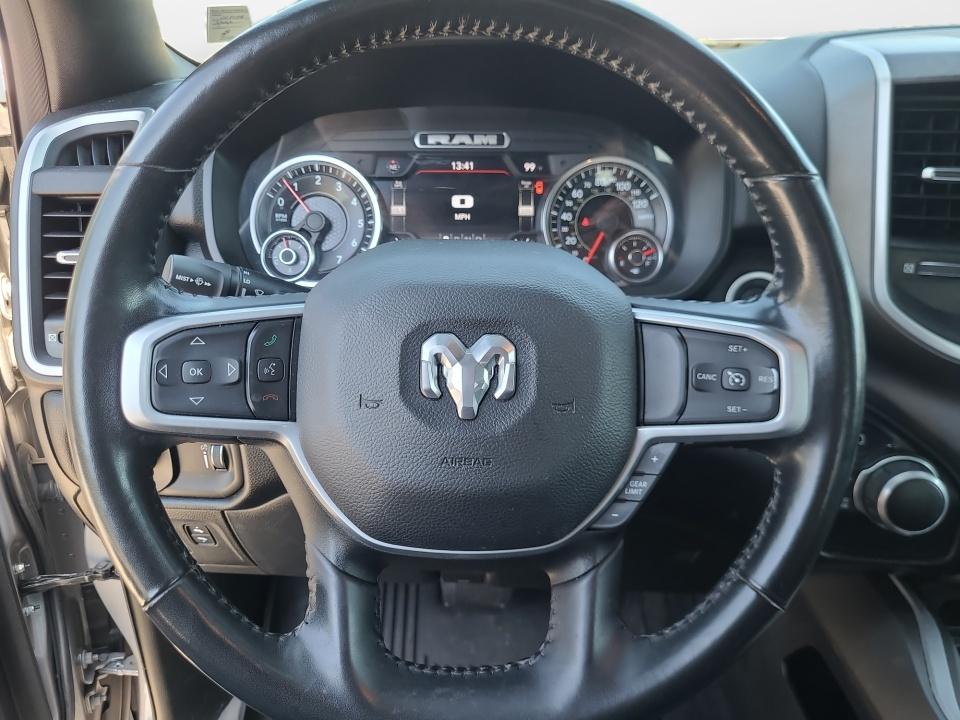 2022 RAM 1500 Big Horn Quad Cab 4x4 6'4' Box