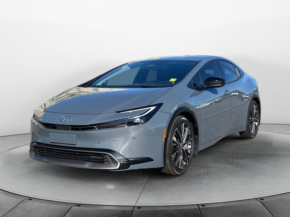 2025 Toyota Prius XLE