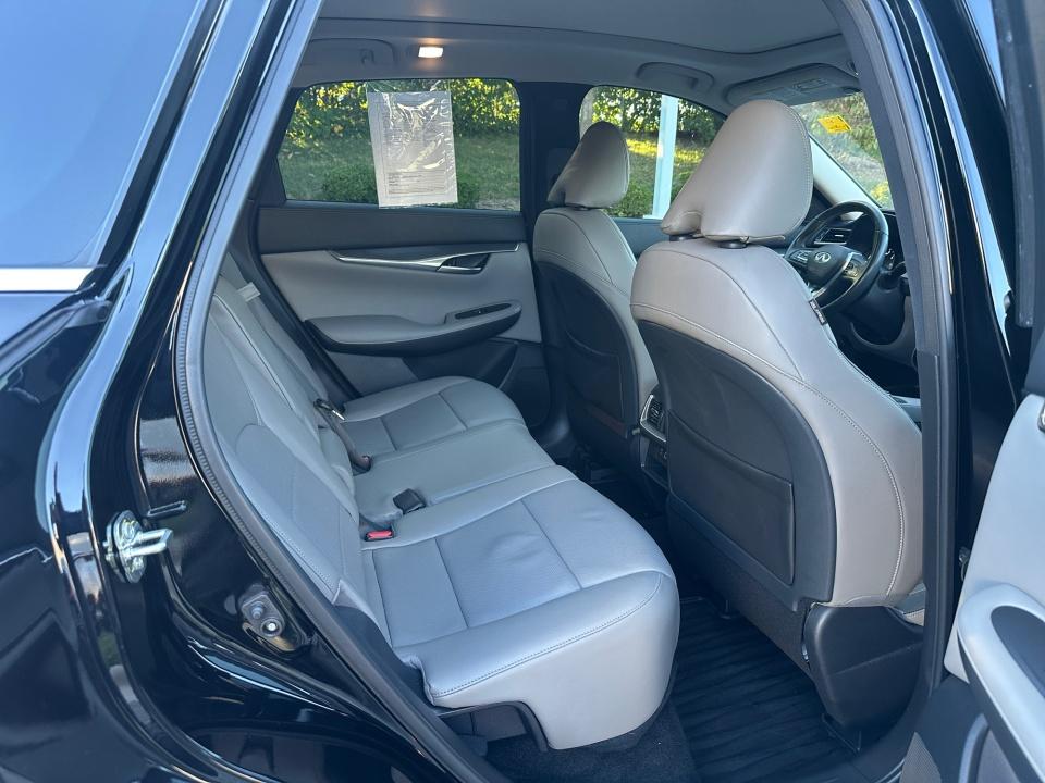 2025 INFINITI QX50 LUXE