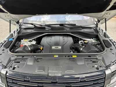 2022 Land Rover New Range Rover SE