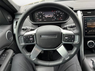 2025 Land Rover Discovery Dynamic SE