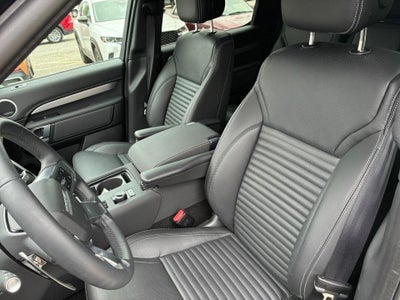 2025 Land Rover Discovery Dynamic SE