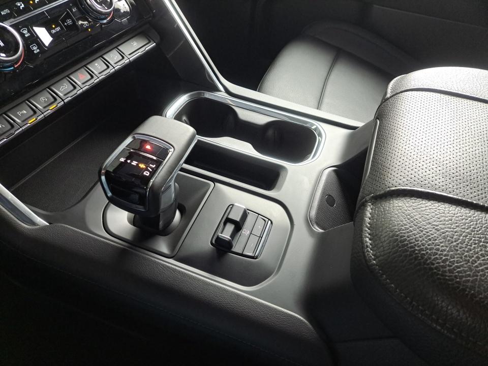 2024 GMC Sierra 1500 4WD Crew Cab Short Box Denali
