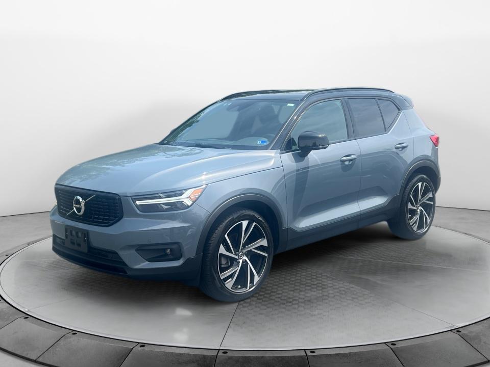 2021 Volvo XC40 R-Design