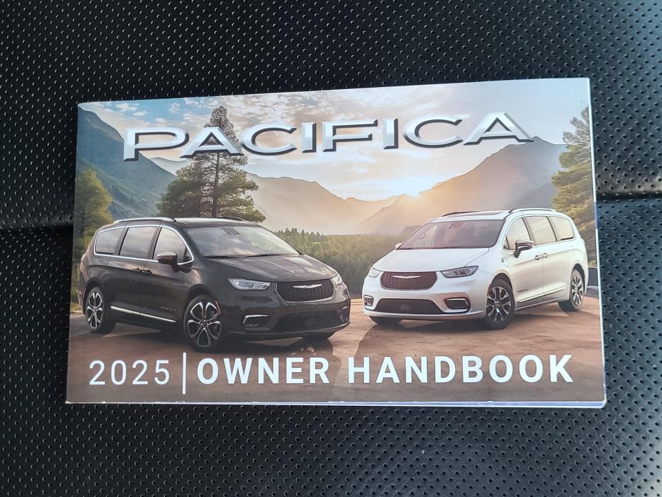 2025 Chrysler Pacifica Limited