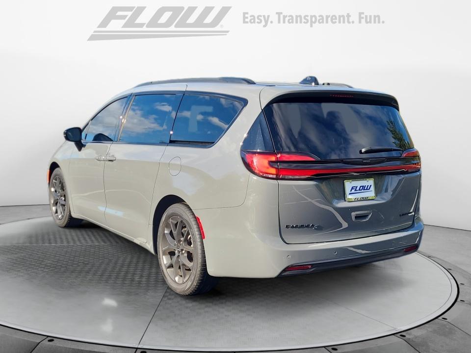 2025 Chrysler Pacifica Limited