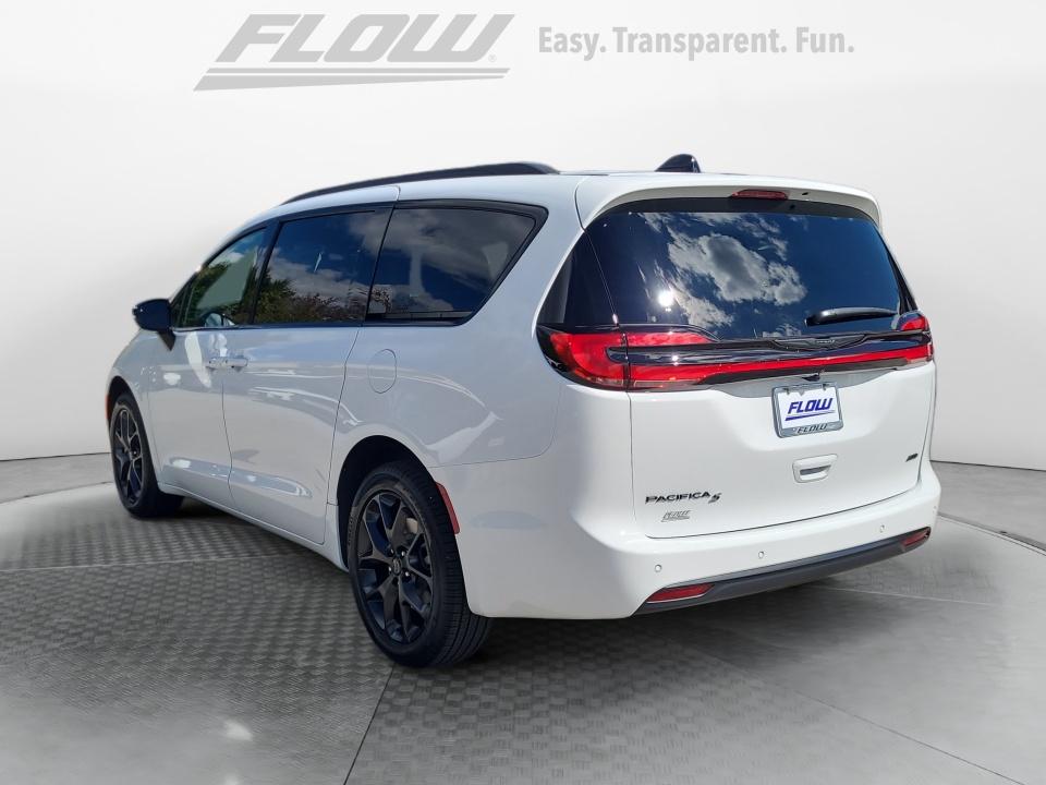 2026 Chrysler Pacifica PACIFICA SELECT AWD