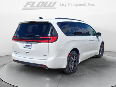2026 Chrysler Pacifica PACIFICA SELECT AWD