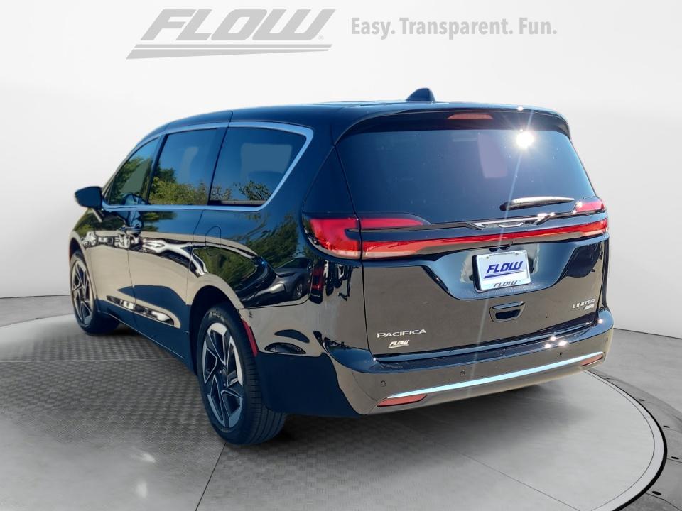 2027 Chrysler Pacifica Limited